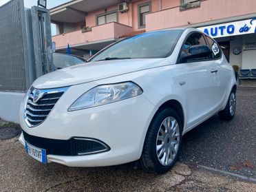 LANCIA Ypsilon 1.3 Mjt 95Cv 5p. Silver PDC Posteriori