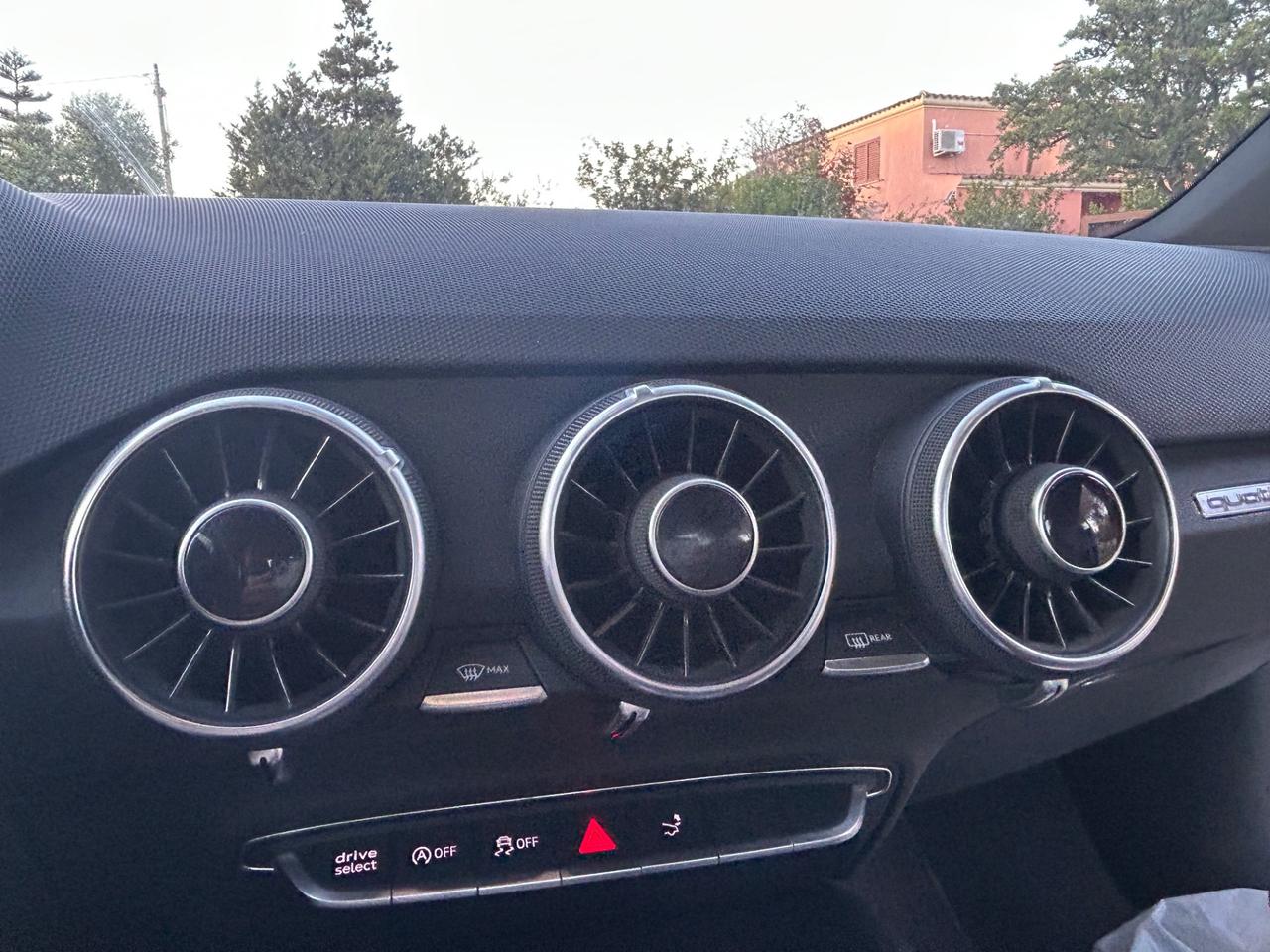Audi TT TTS Coupé 2.0 TFSI 310 CV quattro S tronic