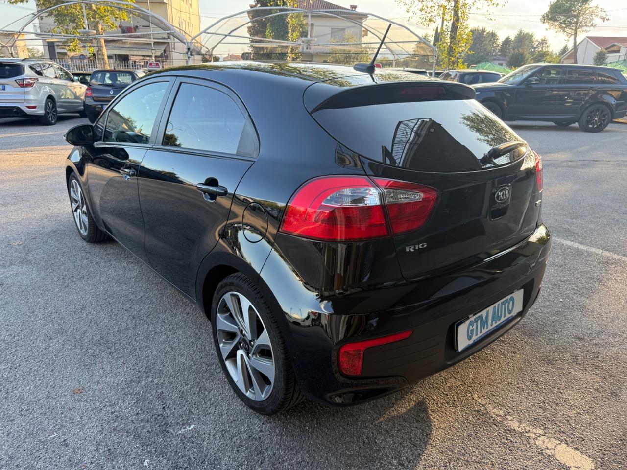 Kia Rio 1.4 CRDi 5p - OK neopatentati