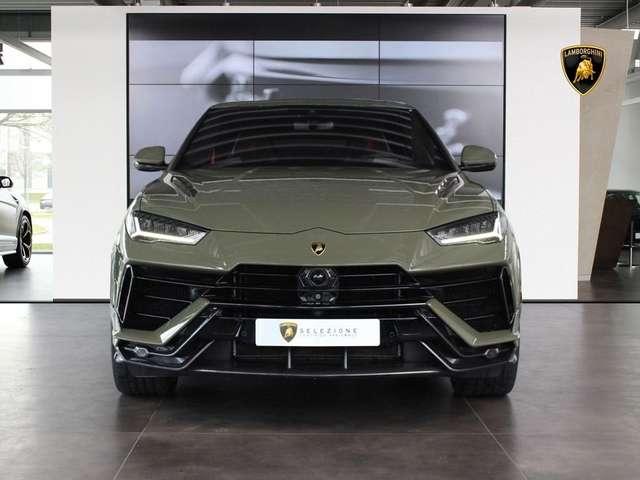 Lamborghini Urus PERFORMANTE AKRAPOVIC LED PDC KAMERA 5 POSTI 23"