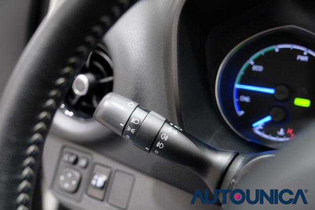 TOYOTA Yaris 1.5 HYBRID 5 PORTE TREND WHITE EDITION