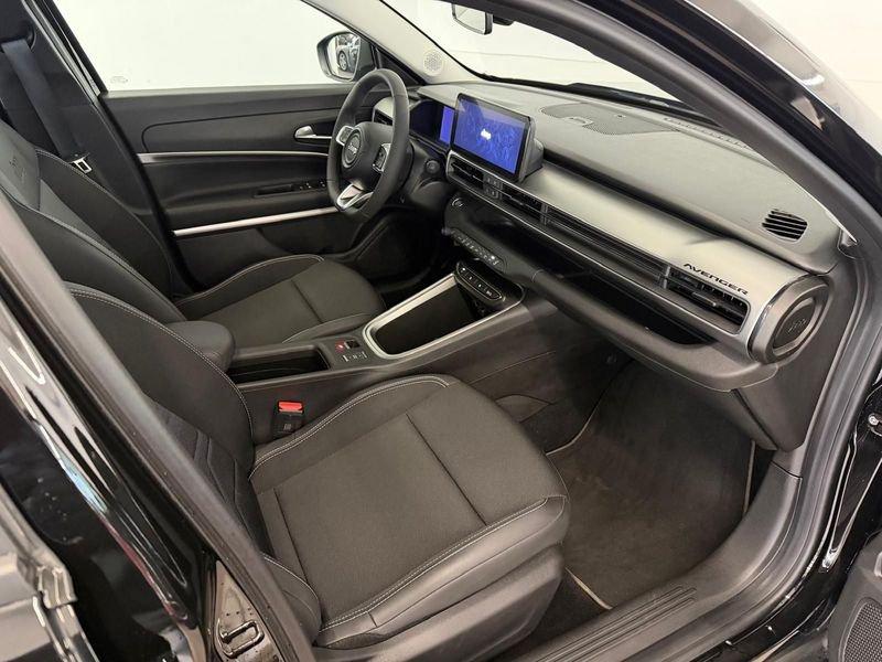 Jeep Avenger BEV BEV 156cv Altitude Pompa Di Calore Winter pack