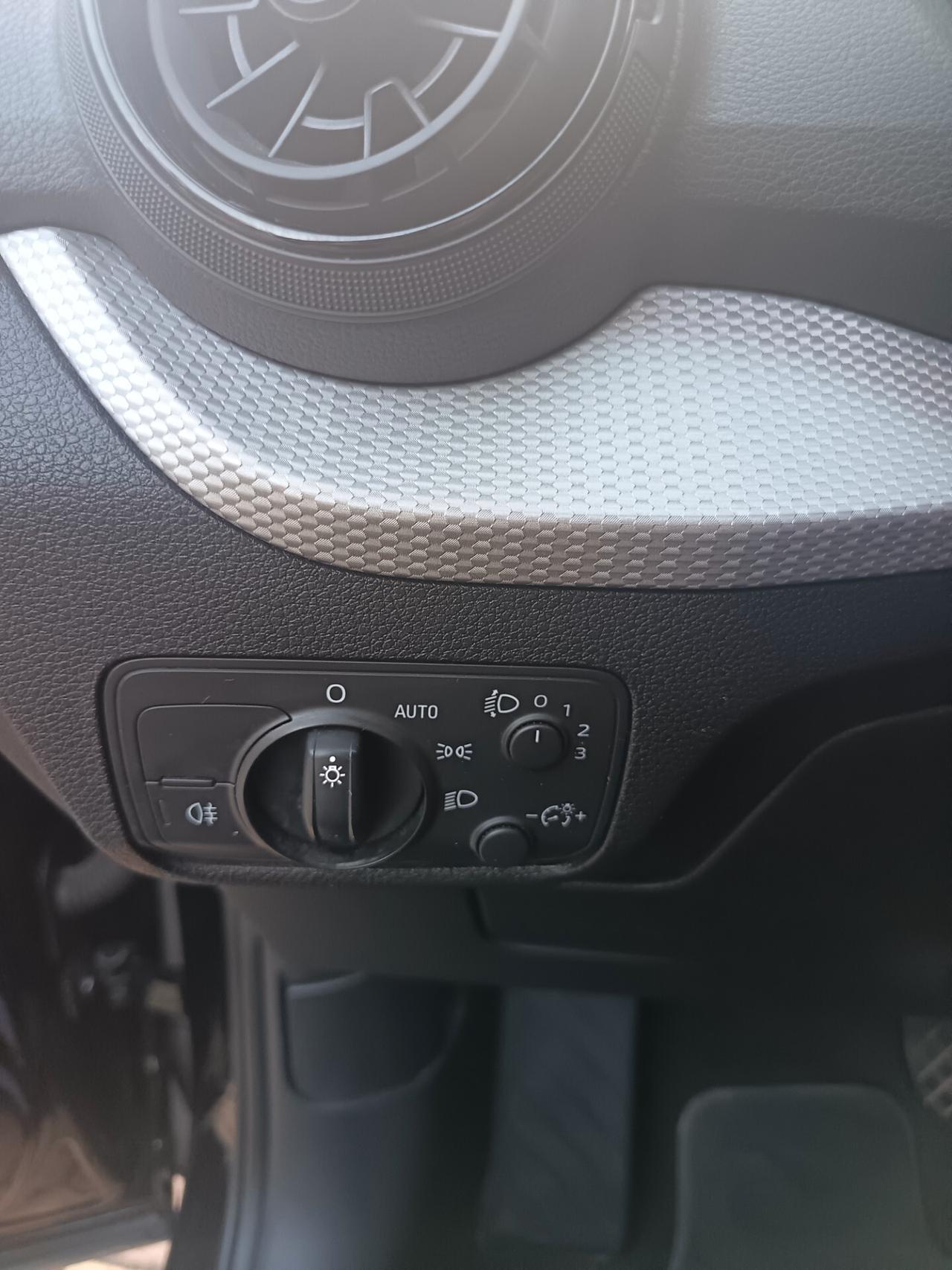 Audi Q2 1.6 TDI S tronic Business