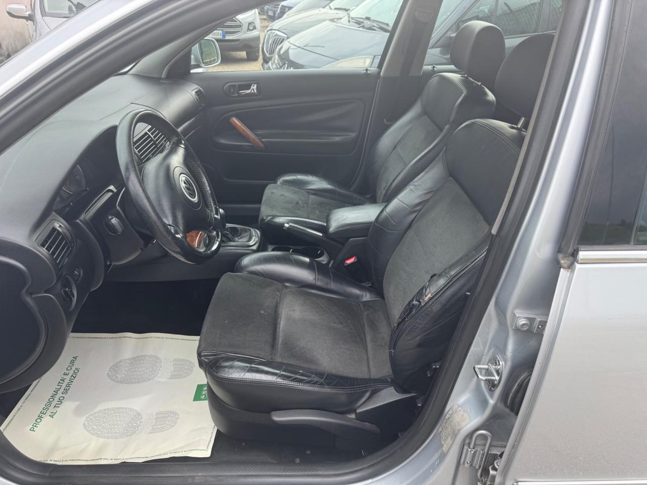 Volkswagen Passat 1.9 TDI/130 CV cat Highline 6 Marce