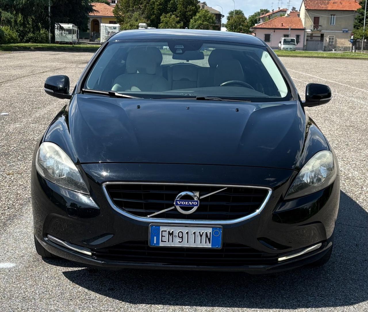 Volvo V40 2.0D3 150cv cambio automatico full