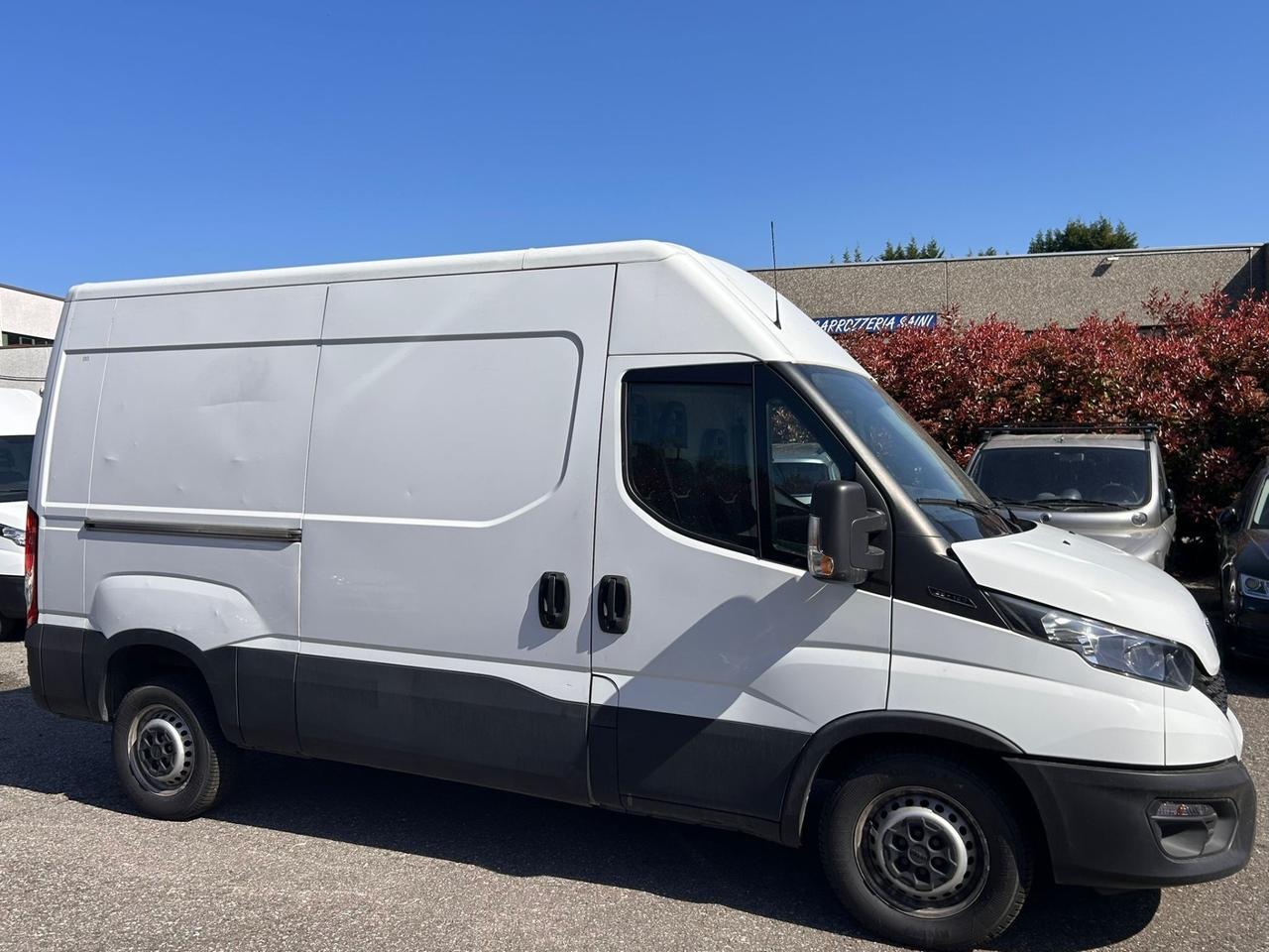 Iveco Daily 35S12 H2 2020 – 61.000 km Passo Medio Clima Perfetto