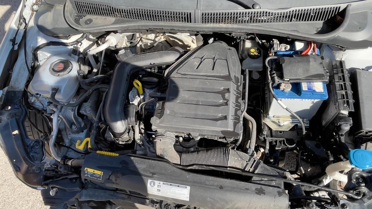 Volkswagen Polo Business 1.0 TSI 5p. Highline incidentata