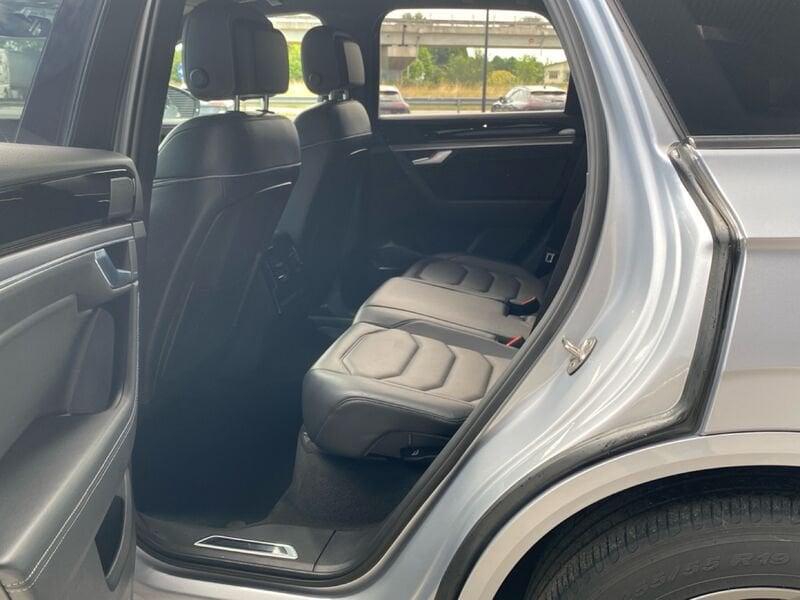 Volkswagen Touareg 3.0 V6 TDI SCR 210kW Elegance R-Line 286 CV