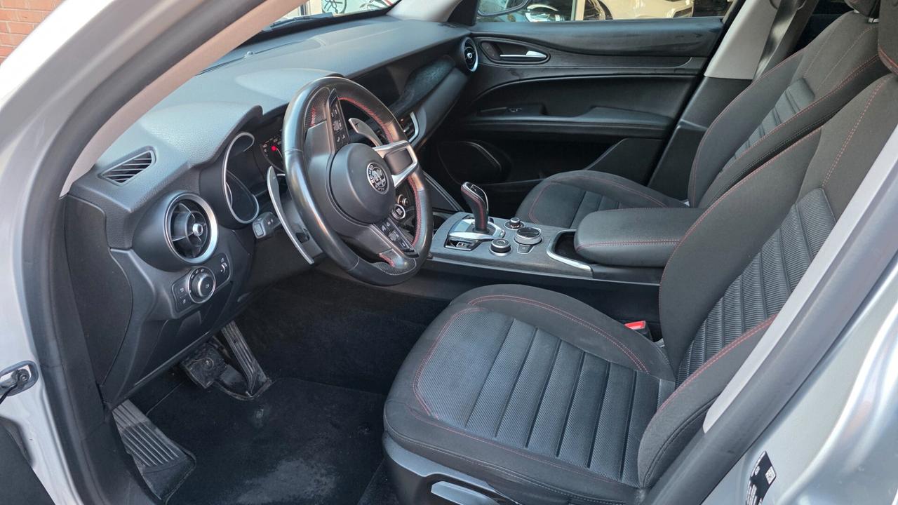 Alfa Romeo Stelvio 2.2 Turbodiesel 160 CV AT8 RWD Rosso Edizione