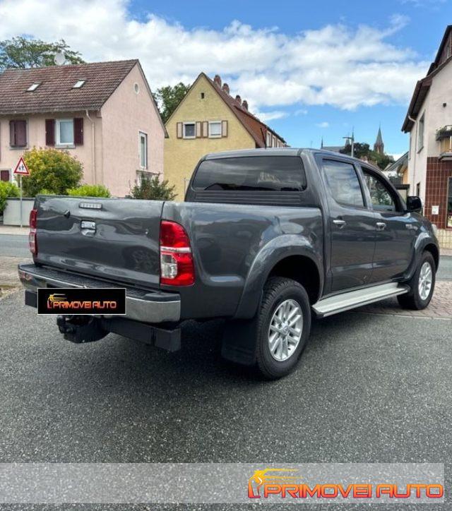 TOYOTA Hilux 3.0 D-4D aut.4WD 4p. DC Stylex