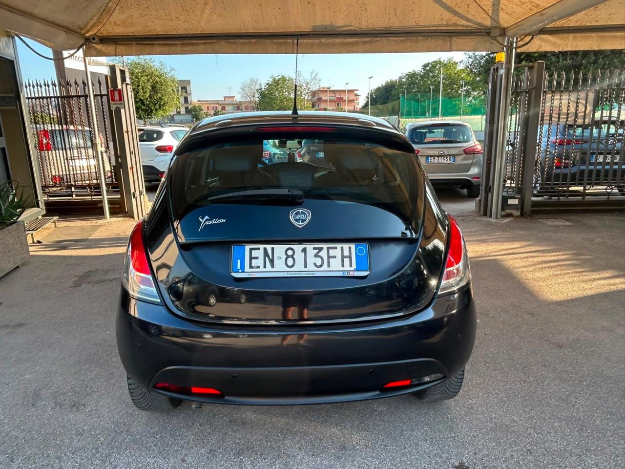 Lancia Ypsilon 1.2 69 CV 5 porte GPL Ecochic Silver
