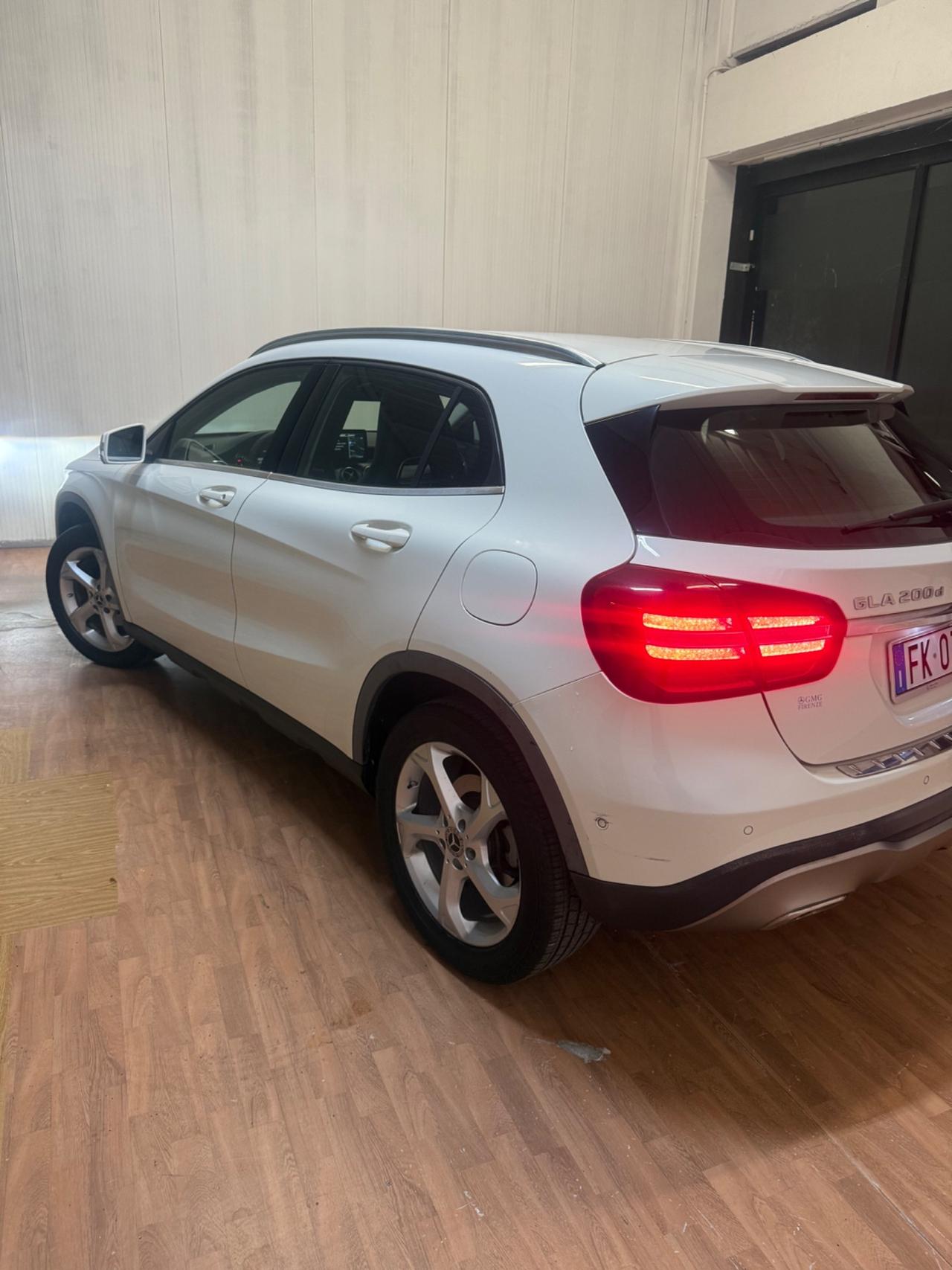 Mercedes-benz GLA 200 d Automatic Premium