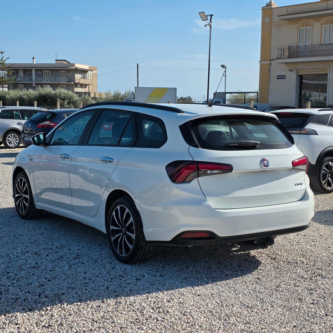 Fiat Tipo 1.6 Mjt S&S SW Lounge