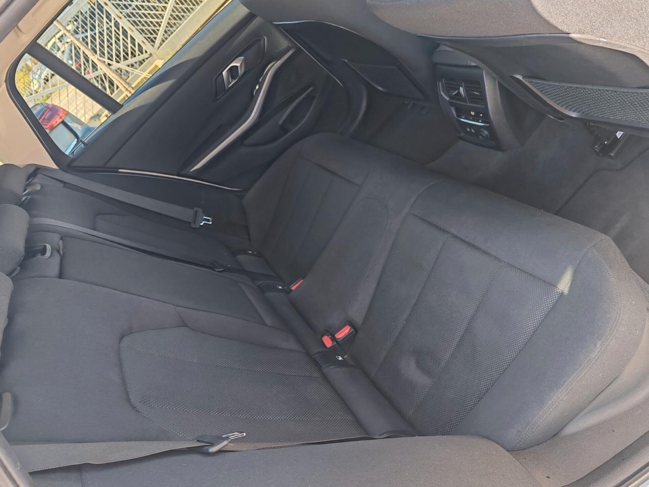 Bmw 318d Touring Business Advantage Aut.