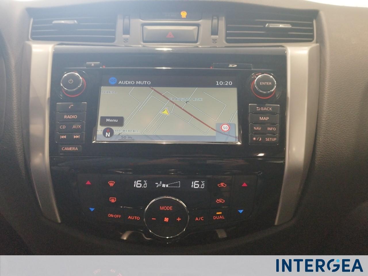 NISSAN Navara 2.3 dci d.cab Tekna 4wd 190cv auto E6