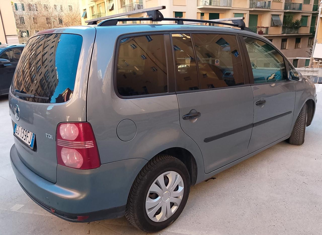 Volkswagen Touran 2.0 TDI DPF Trendline