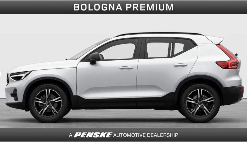 Volvo XC40 B3 automatico Plus Dark