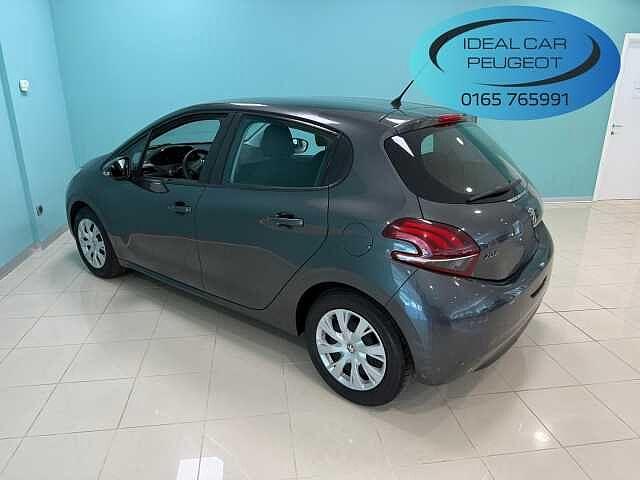 Peugeot 208 PureTech 82 5 porte Allure