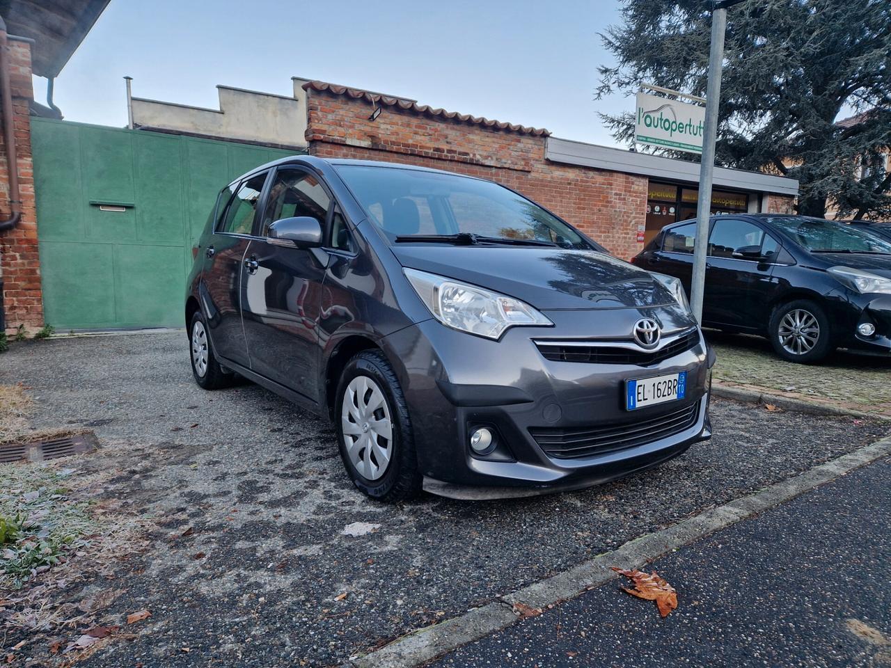 Toyota Verso-S 1.3 100CV "106.800 km" Benzina, Bluetooth, Camera