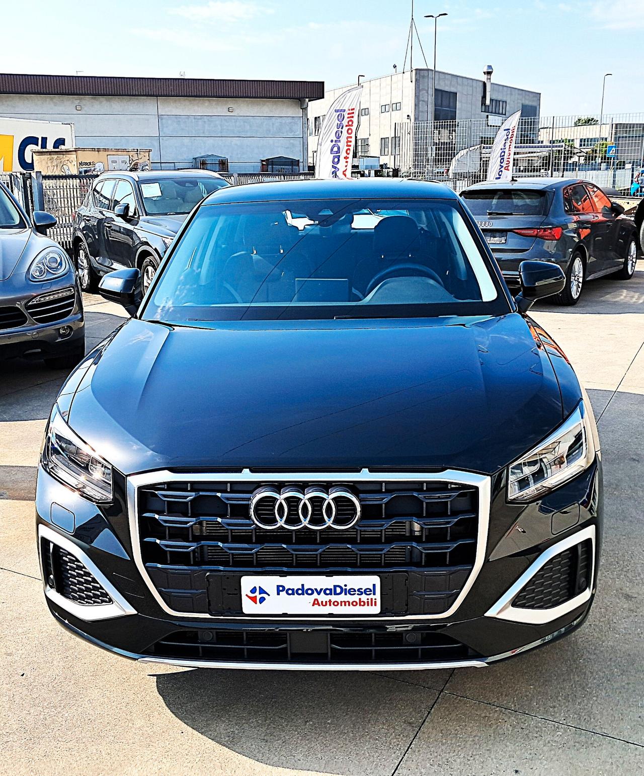 Audi Q2 35 TFSI S tronic Business
