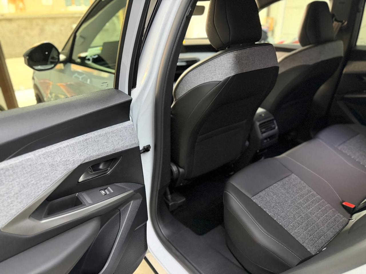 Peugeot 3008 Hybrid 145 e-DCS6 Allure