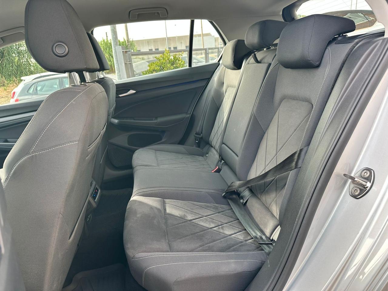 Volkswagen Golf 1.5 TGI DSG Style