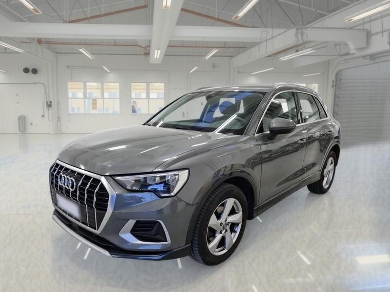 AUDI Q3 35 TDI S tronic Business Advanced