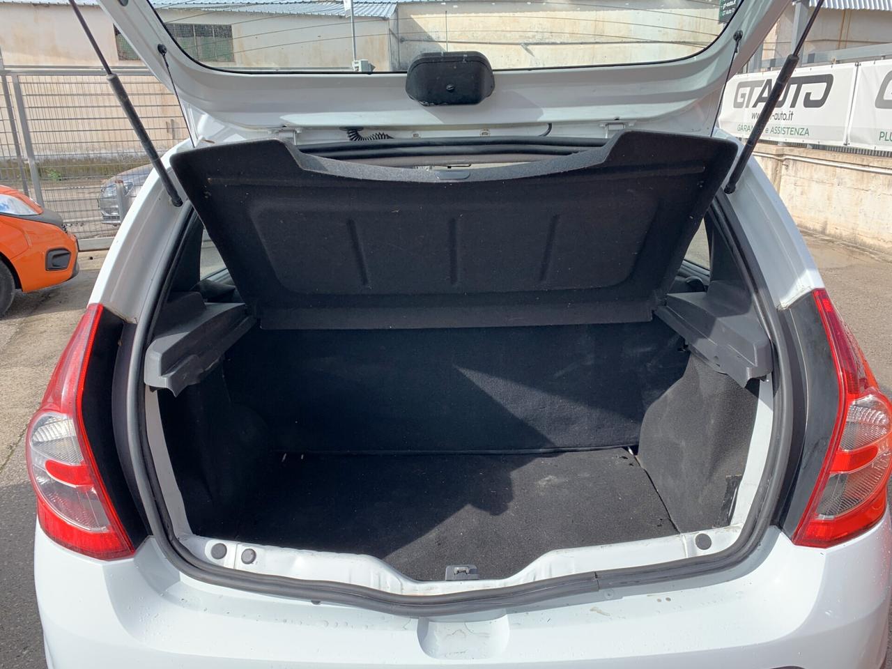 Dacia Sandero 1.4 GPL Laureate