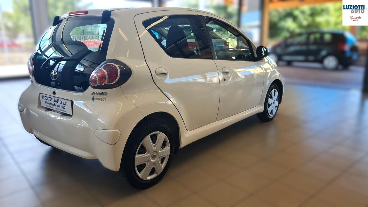 Toyota Aygo 1.0 5P. CONNECT SOL