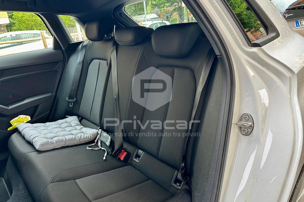 AUDI A3 SPB 30 g-tron S tronic Business