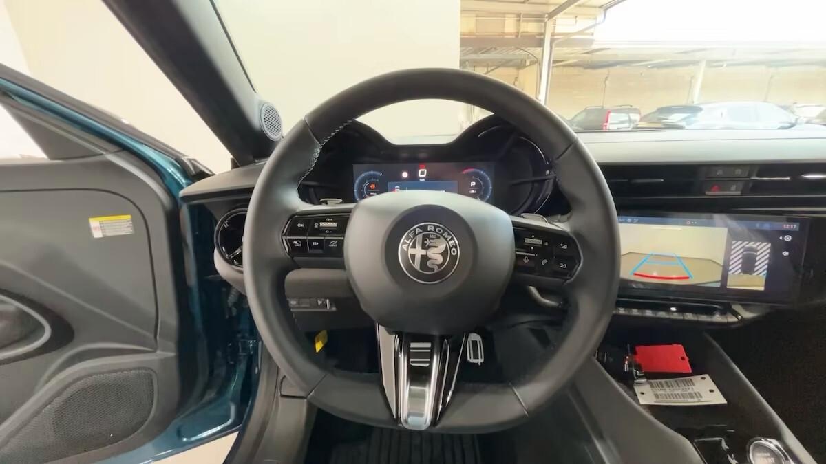 Alfa Romeo Junior 1.2 136 CV Hybrid eDCT6 Speciale KM0