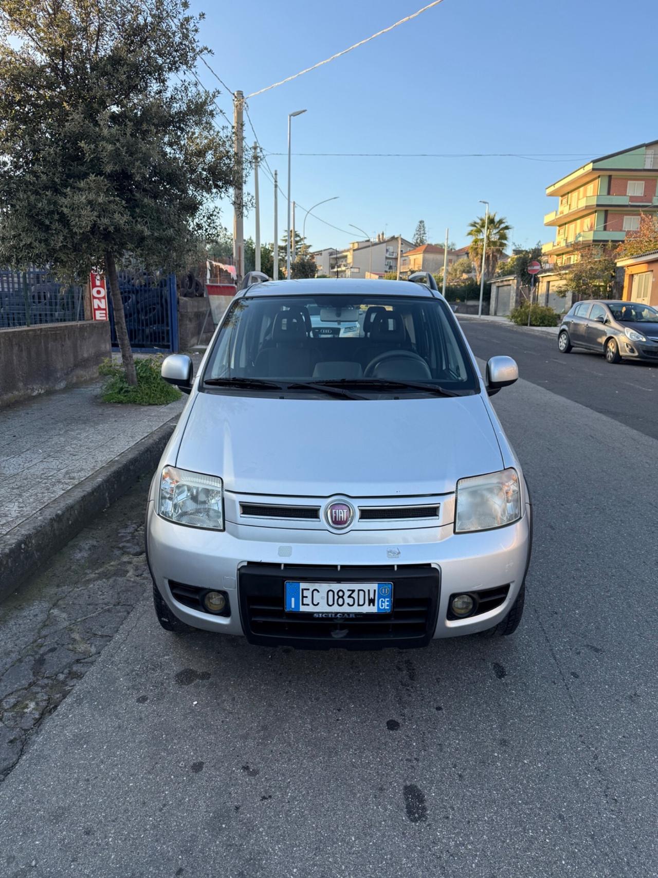 Fiat Panda 1.3 MJT 16V DPF 4x4 Climbing