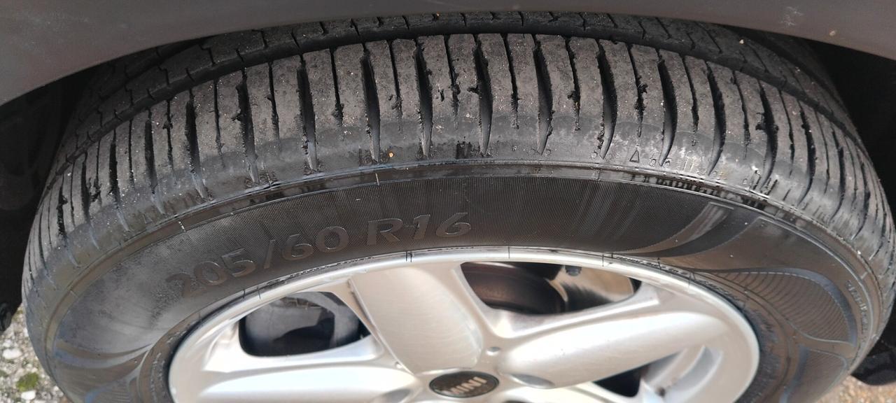 Mini Cooper Countryman 1.6 D