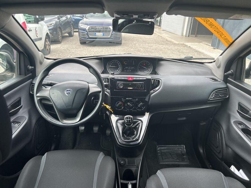 Lancia Ypsilon 1.2 69 CV 5 porte Mya