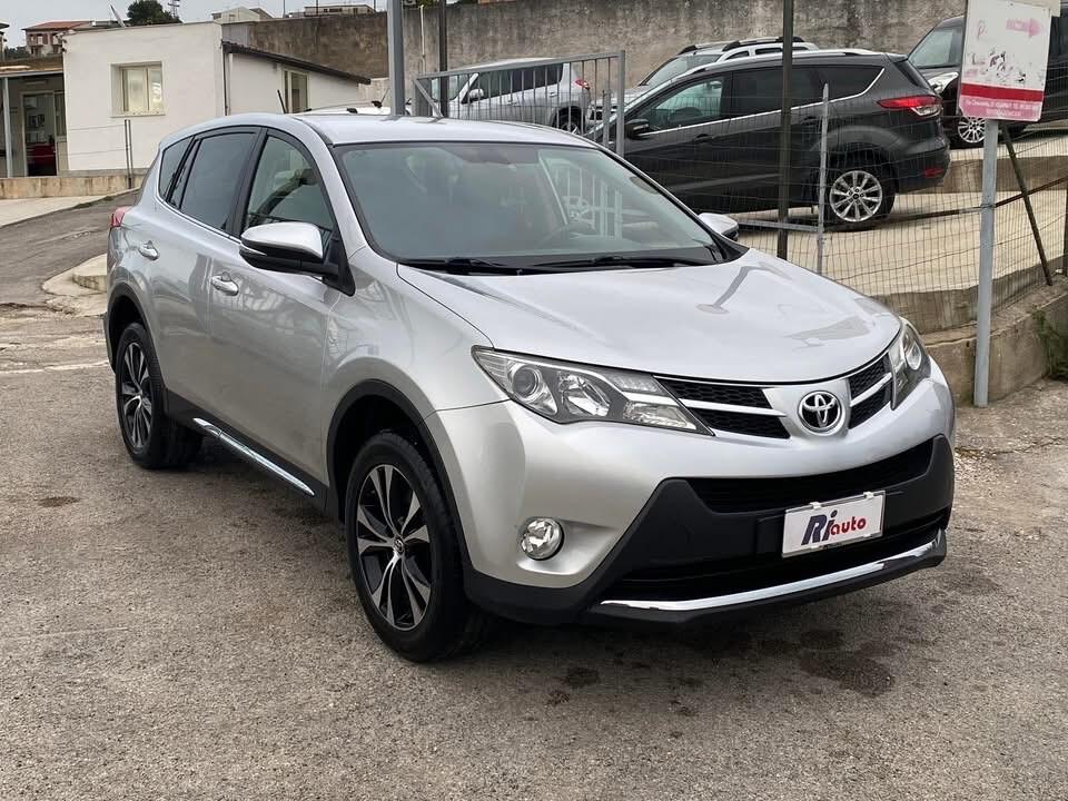 Toyota RAV 4 RAV4 2.2 D-4D 4WD Lounge
