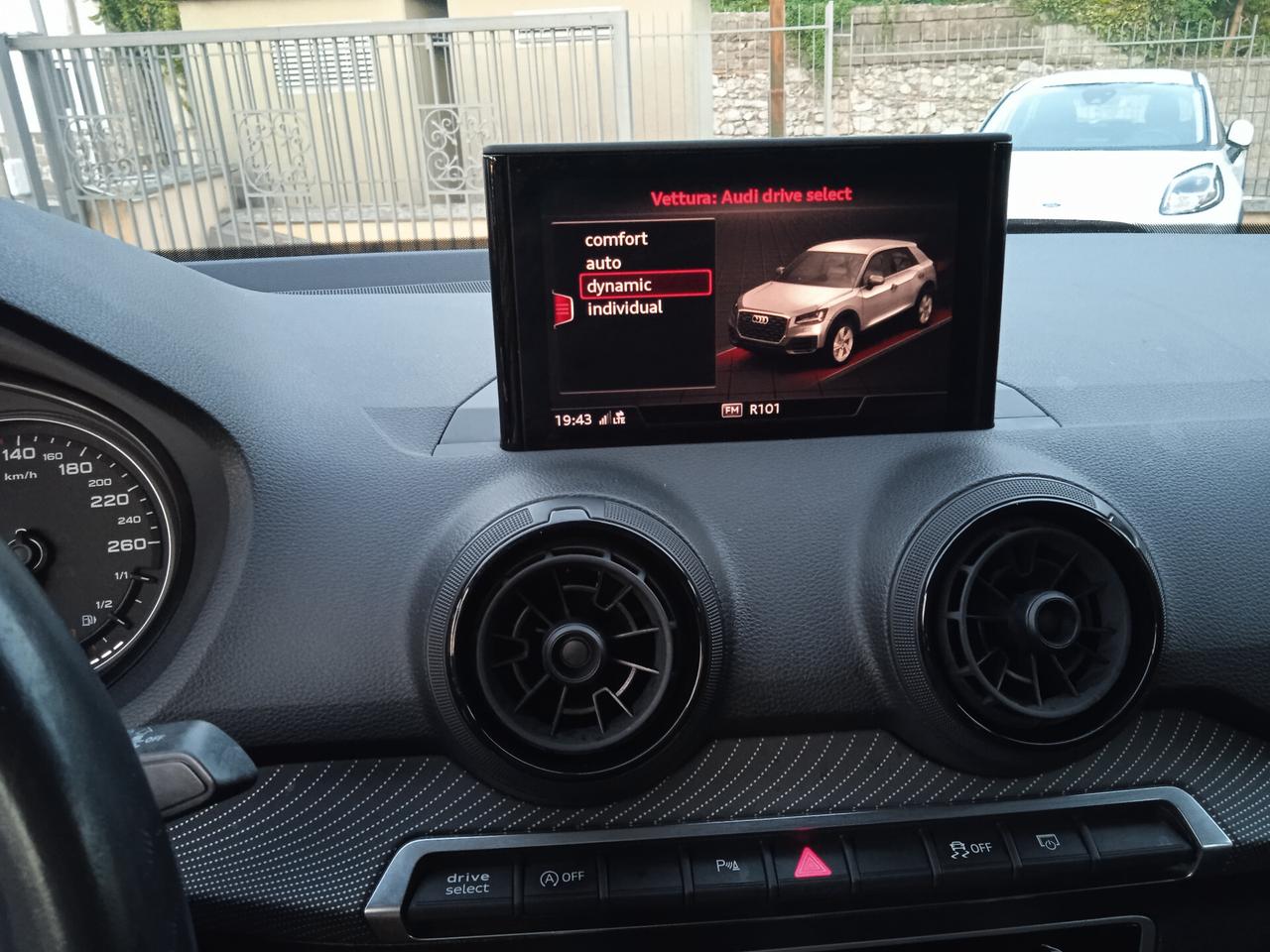 Audi Q2 30 TDI S tronic Admired