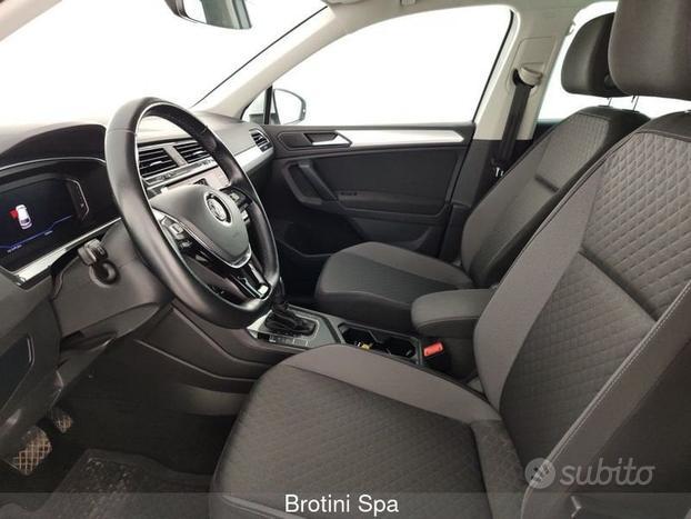 Volkswagen Tiguan 1.5 TSI DSG Sport ACT BlueM...