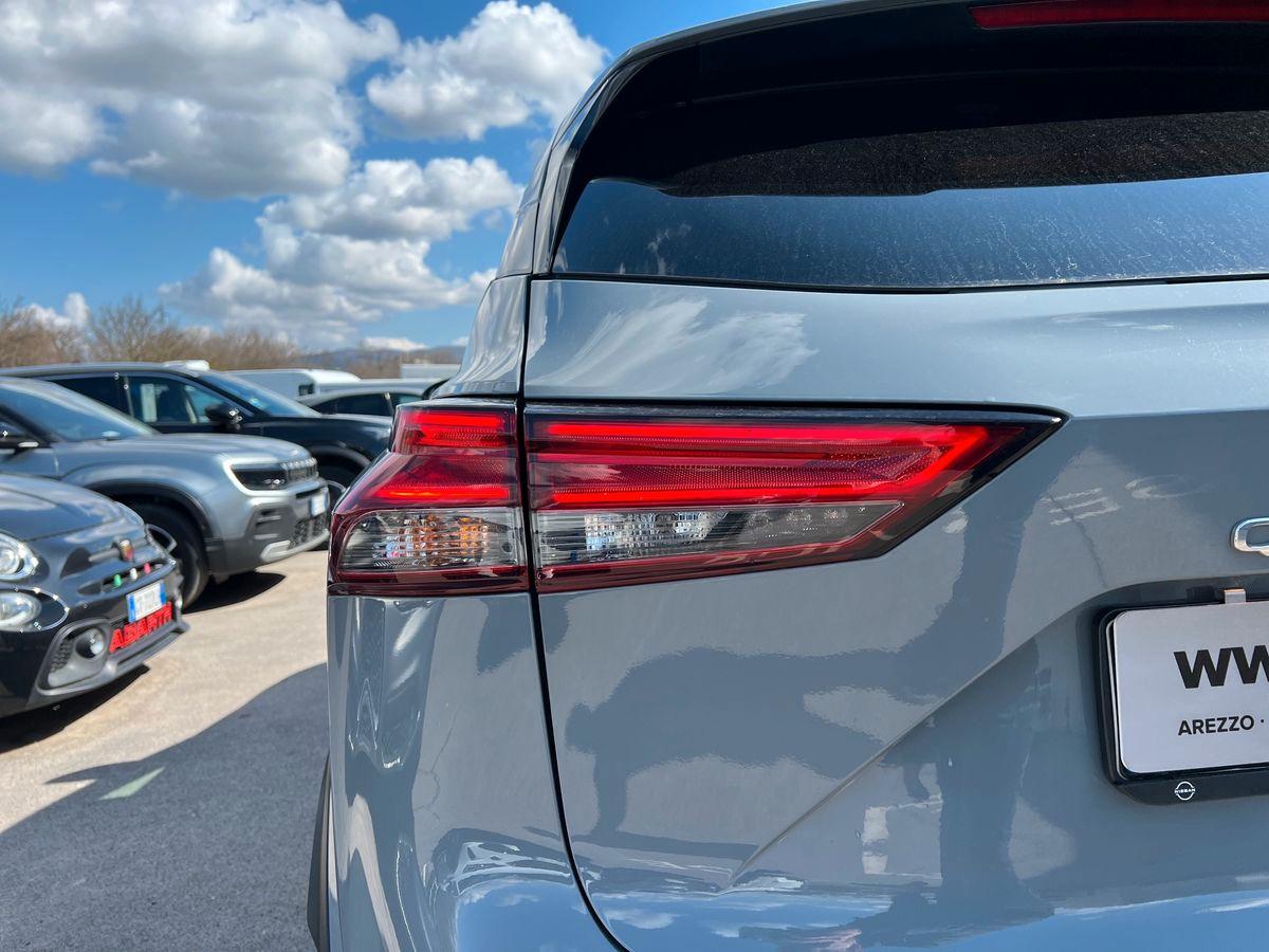 NISSAN QASHQAI N-CONNECTA MHYB 140CV