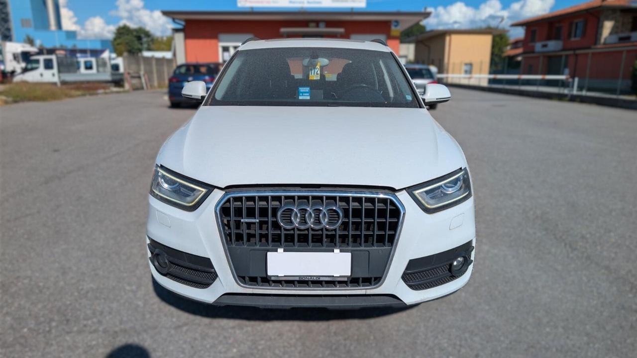 AUDI Q3