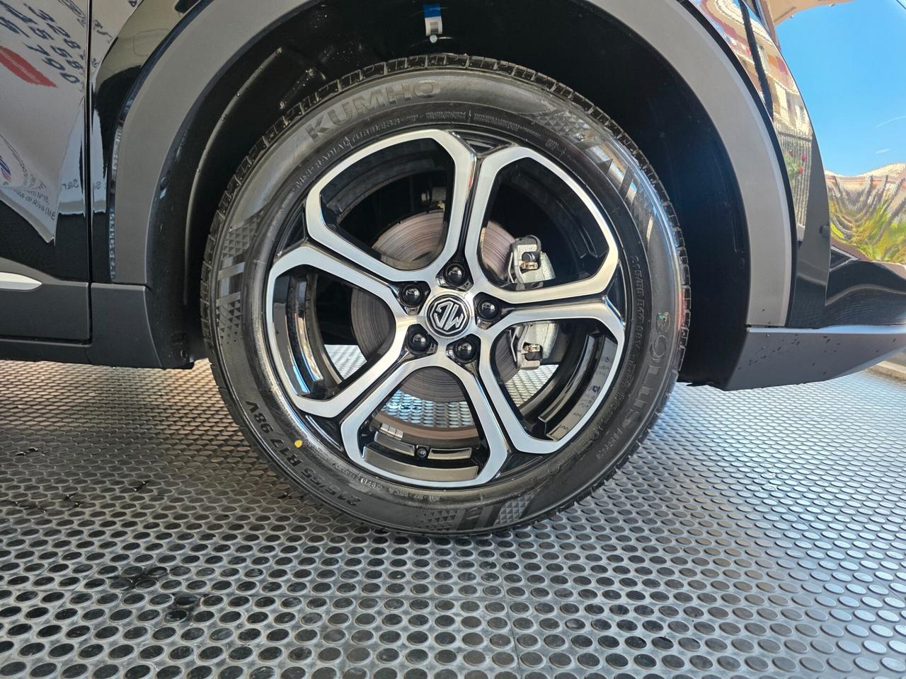 NUOVA Mg ZS 1.5 Comfort