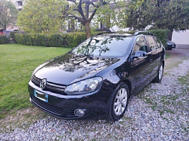 Volkswagen Golf 1.6 cinghia e tagliando e gomme nuovi