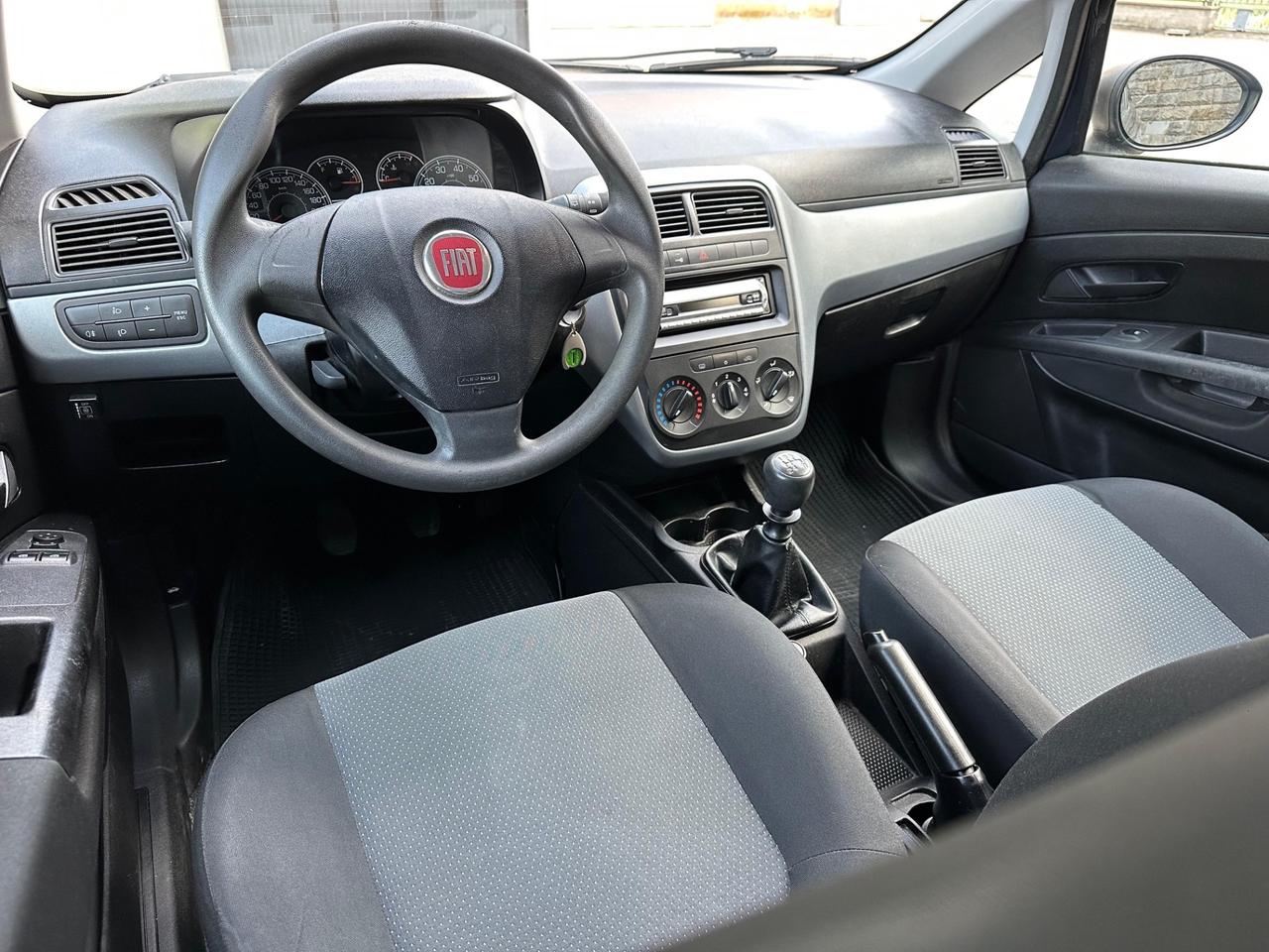 Fiat Grande Punto Grande Punto 1.2 5 p. GPL. NEOPATENTATI