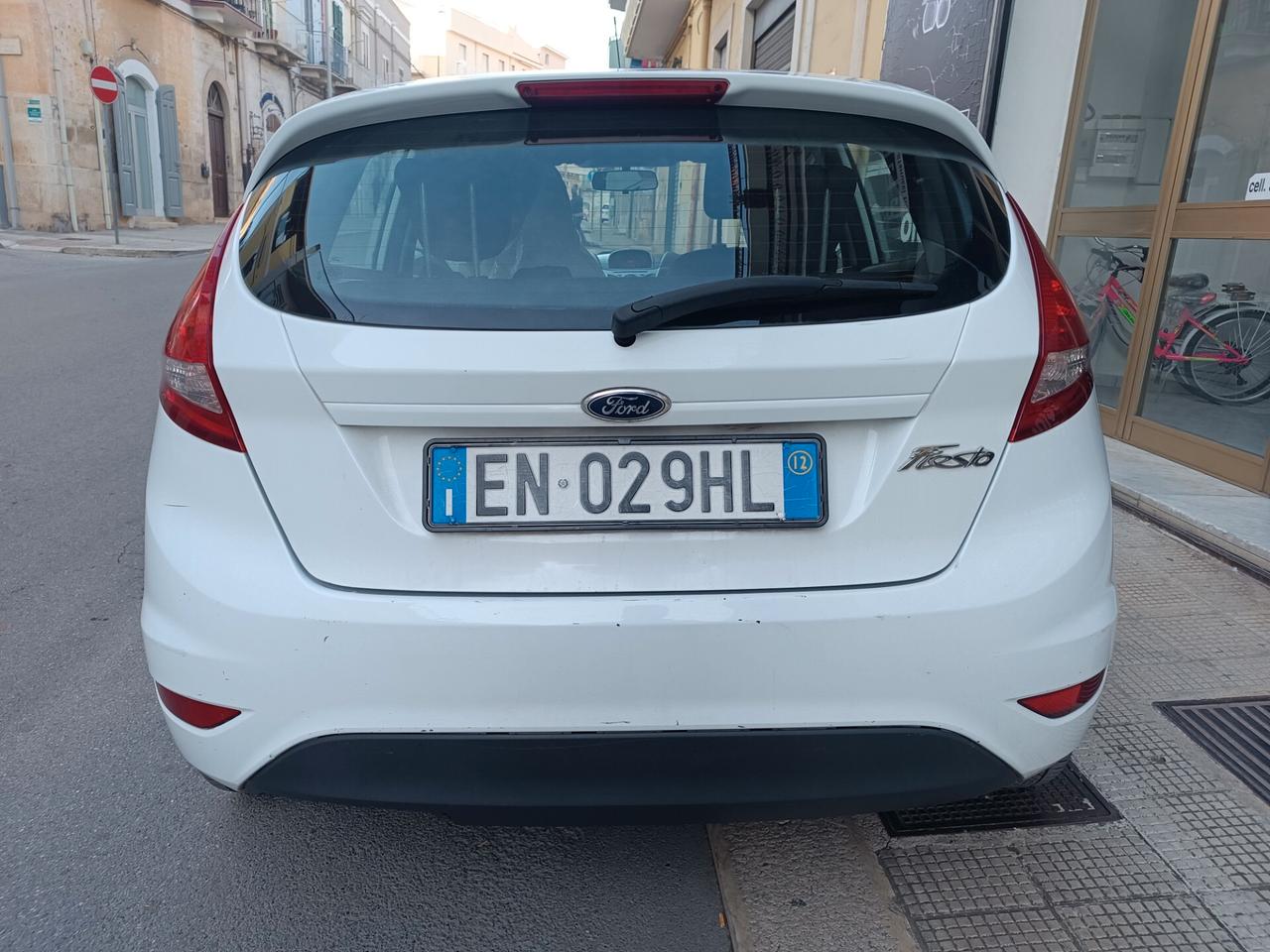 Ford Fiesta Ikon 1.4 TDCi 70CV 5 porte
