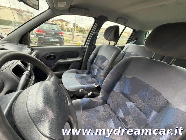 RENAULT Clio 1.2 cat 5 porte Expression