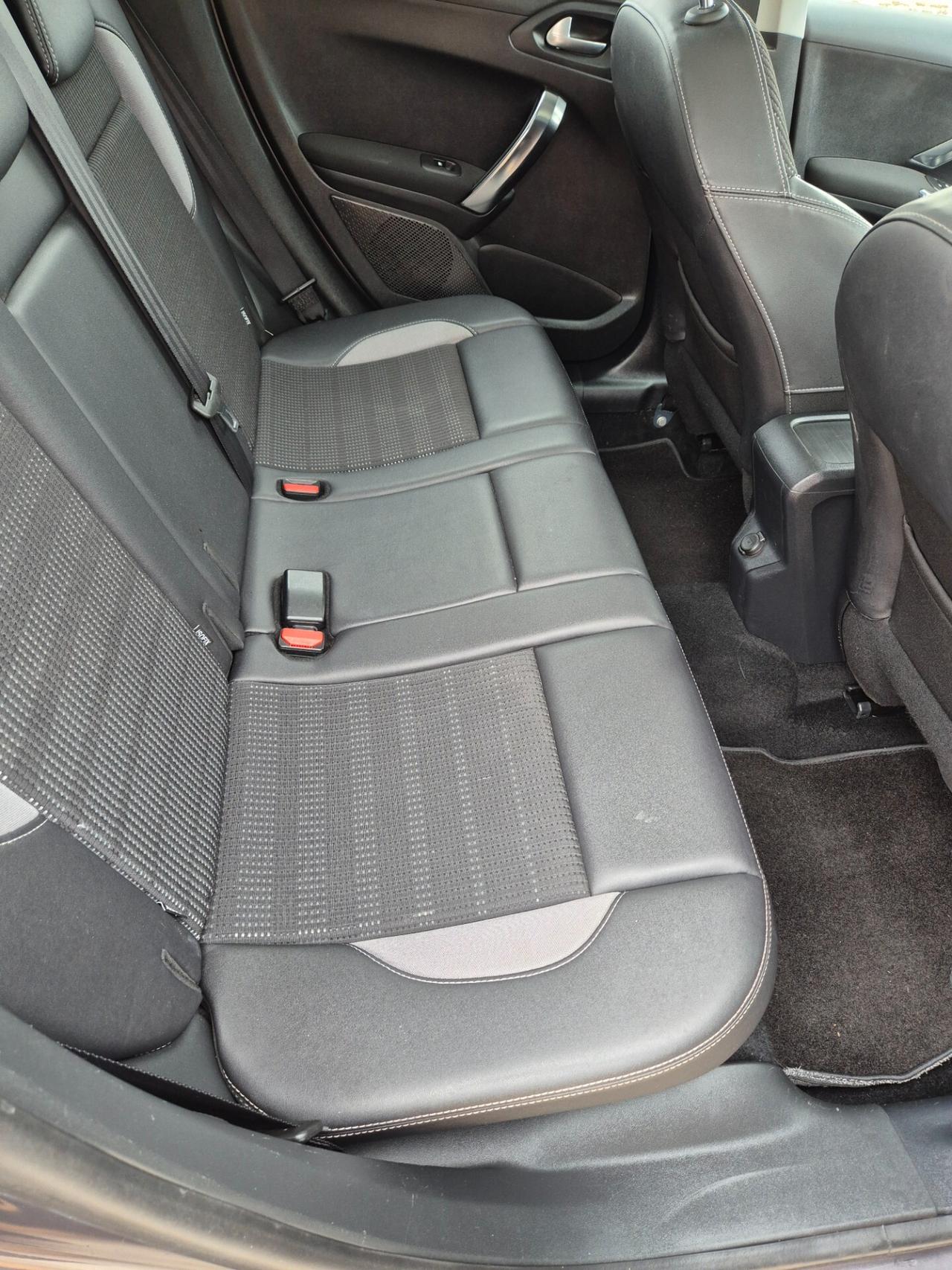 Peugeot 2008 PureTech 82 Allure