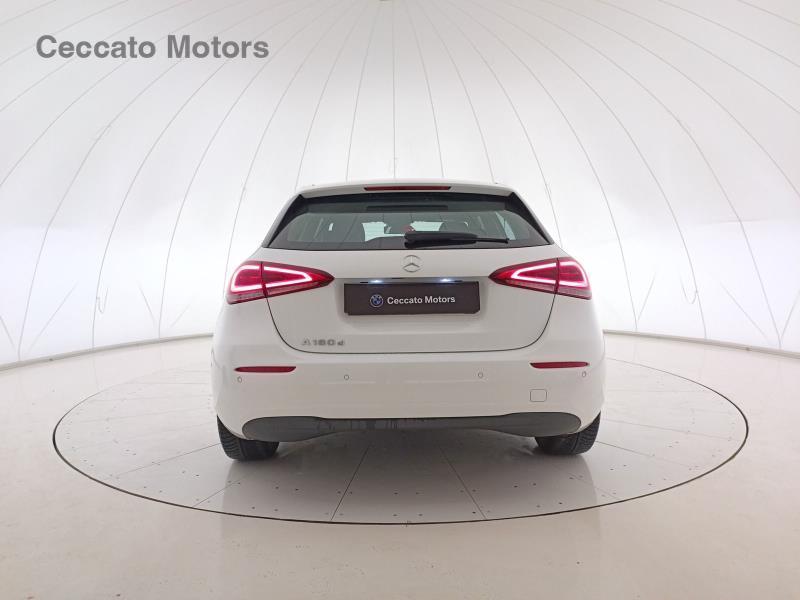Mercedes Classe A 180 180 D Business 7G-DCT