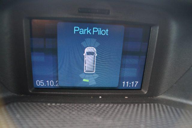 FORD Tourneo Custom 300 2.2 TDCi 155CV PL Trend