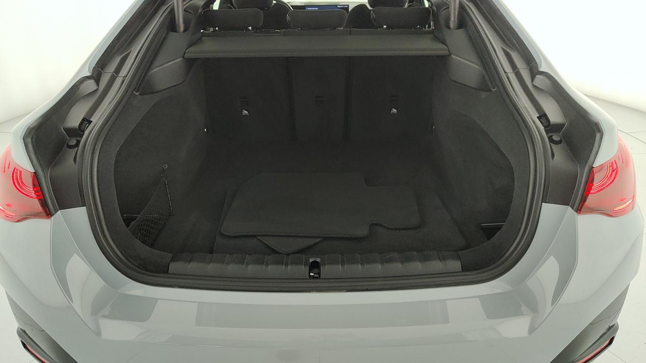 BMW Serie 4 G26 LCI 2024 Gran Coupe - 420d Gran Coupe mhev 48V xdrive MSport auto