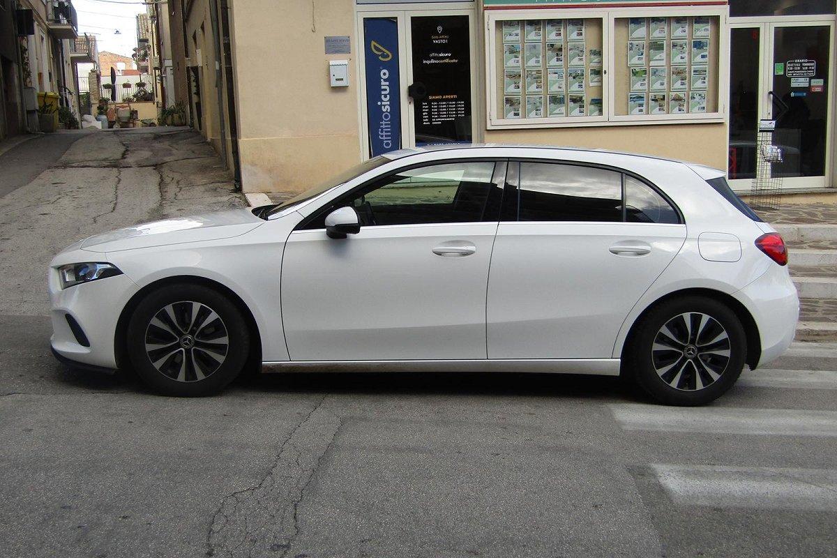 MERCEDES A 180 d Automatic Business