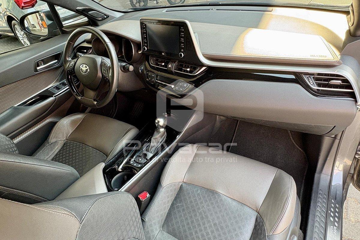 TOYOTA C-HR 2.0 Hybrid E-CVT Lounge